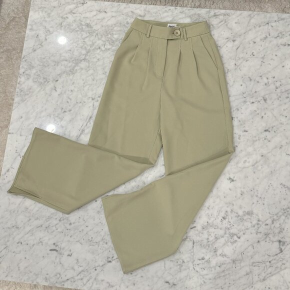 Princess Polly Lightweight Pleated Wide Leg Pants - Size 2 - Picture 1 of 7